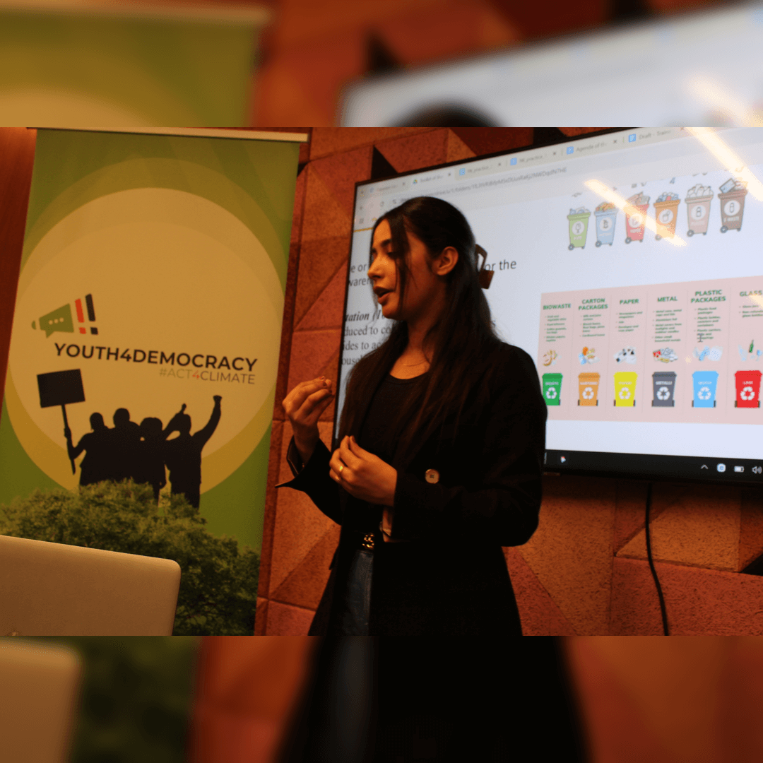 Image gallery marquee