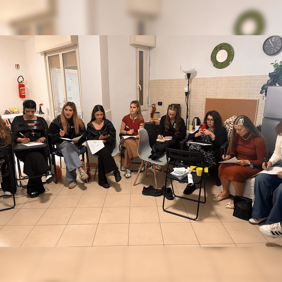 Image gallery marquee