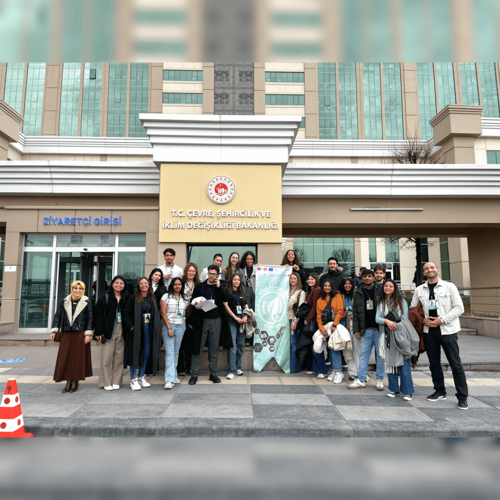 United Vision volunteers participating in DIGITOPIA: Green Code – Managing E-Waste & Digital Footprint Youth Exchange in Türkiye